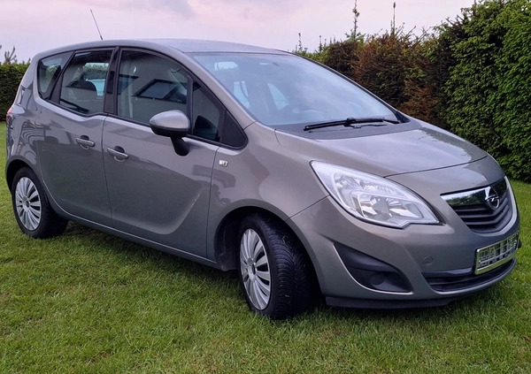 Opel Meriva cena 20700 przebieg: 229561, rok produkcji 2011 z Skalbmierz małe 781